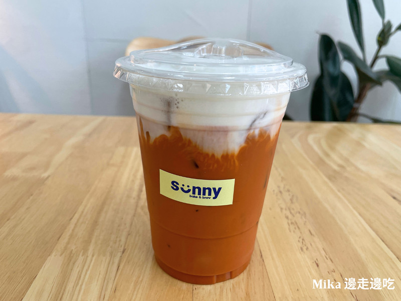 Sunny Bake and Brew thai tea