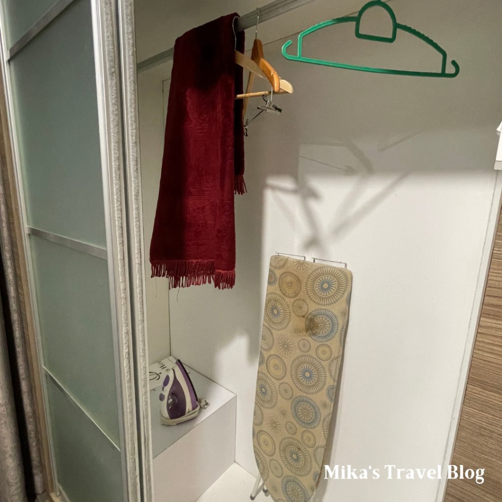 1720374179 891275200 g