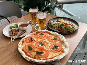SQUE Rotisserie & Alehouse